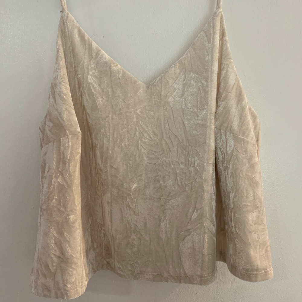 Le Lis cropped white/cream velvet tank!